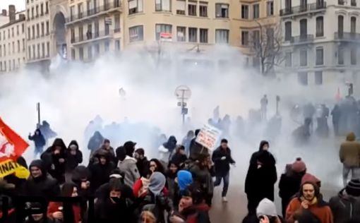 Французы мстят полиции беспорядками