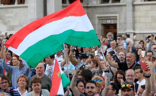 В Будапеште митинговали против Орбана