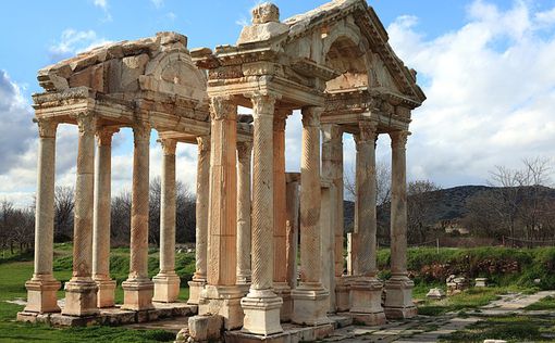 Обнаружен уникальный храм Афродиты, которому 2500 лет