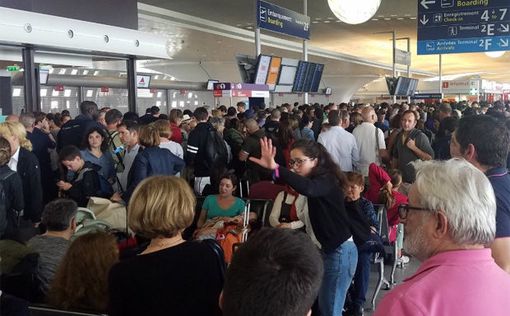 Паника в аэропорту Шарль де Голль