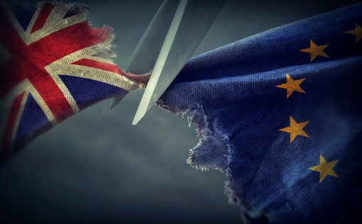Юнкер напомнил Британии о "большом счете" за выход из ЕС