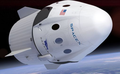 SpaceX осуществила аварийную посадку капсулы с астронавтом