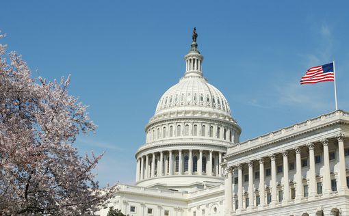 Конгресс США одобрил новый бюджет