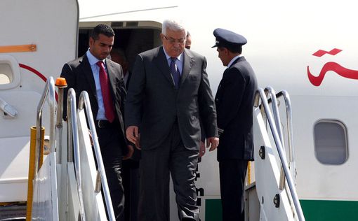 Два из трех арабов желают отставки Абу Мазена