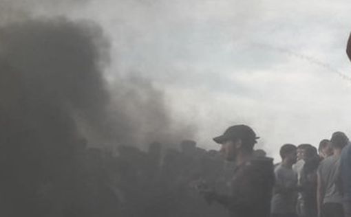 Более 10 000 протестуют вдоль границы с Газой