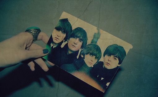 Неизданную запись The Beatles продадут на аукционе