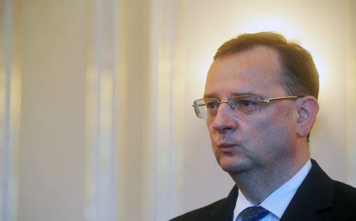 Бывшего премьера Чехии обвинили в коррупции