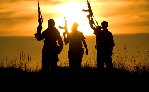 "Фронт ан-Нусра" объявил о разрыве с "Аль-Каидой"