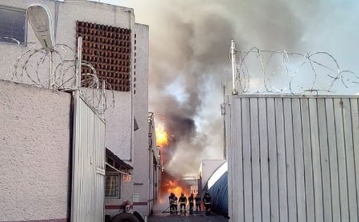 На заводе в Мехико прогремел мощный взрыв