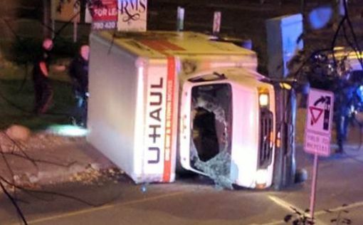 Канада: террорист врезался  в толпу на грузовике