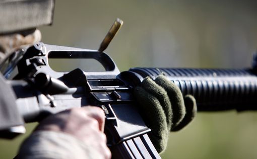 13-летний хотел украсть винтовку у солдатки ЦАХАЛа