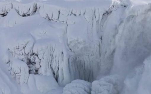 Ниагарский водопад превратился в лед