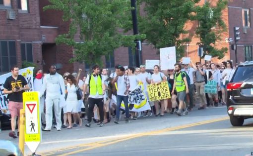Центр Бостона охвачен протестами еврейских активистов