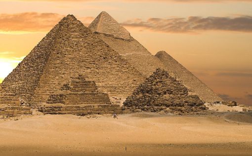 Египет: Расследование секса на вершине пирамиды