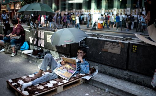 В Гонконге с демонстрантами тяжело "поговорить"