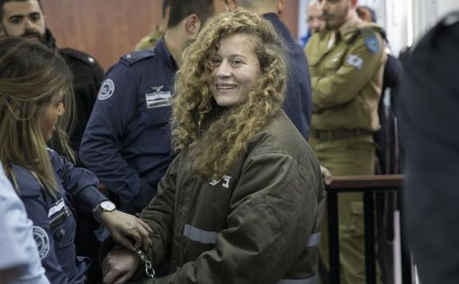 Израильтянка дала пощечину прокурору на суде Ахад Тамими