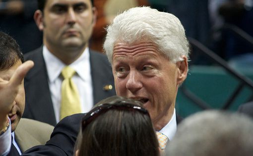Билл Клинтон считает, что ничего не должен Монике Левински