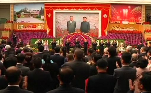 В Пхеньяне начался грандиозный военный парад