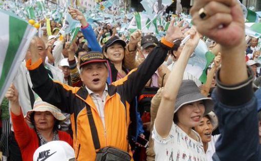 В Тайване прошли многотысячные протесты