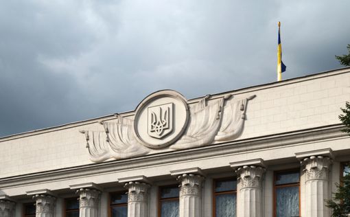 СМИ: Киев движется к политическому самоубийству