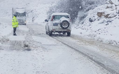Из-за снега: на севере Израиля перекрывают дороги
