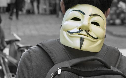 Хакеры Anonymous обещают устроить Израилю "киберхолокост"