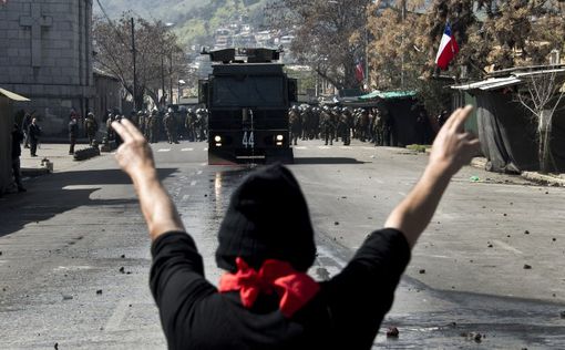 Годовщина путча Пиночета в Чили ознаменована беспорядками