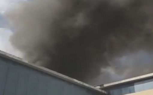 Сильный пожар в районе Петах-Тиквы