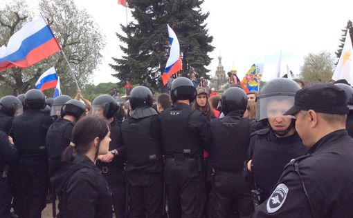 Массовые аресты сторонников Навального в День России