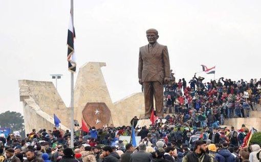 Бессмертный генеральный секретарь: статуя Асада в Хаме