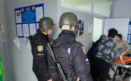 На Закарпатье депутат подорвал гранаты на заседании: много пострадавших