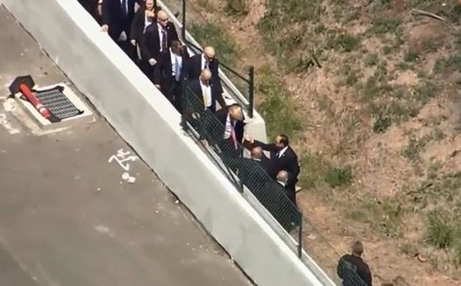 Трамп попал на свой митинг через дыру в заборе. Видео