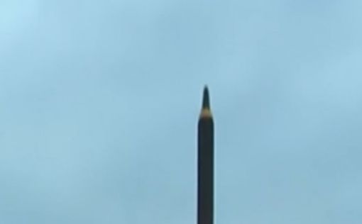КНДР устроила очередной запуск баллистических ракет