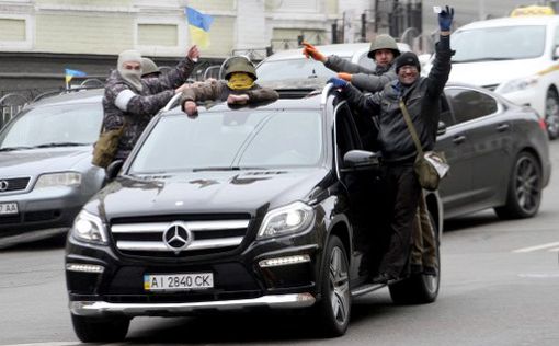 "Автомайдан" уходит в оппозицию к новой власти