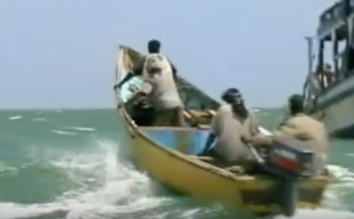 Пираты захватили нефтяной танкер у берегов Африки