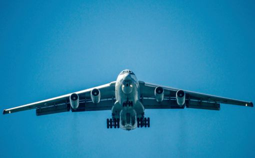 Пассажирские самолеты увернулись от бомбардировщиков РФ