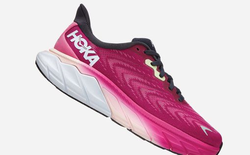 Новая модель кроссовок Hoka Arahi 6, поддерживающая стопу, уже в сети WeShoes