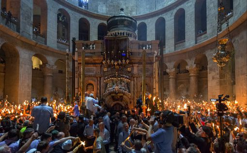 Тысячи паломников прибыли на церемонию Благодатного огня