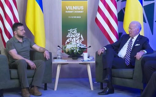 Байден и Зеленский проводят встречу: Мир объединяется благодаря Украине