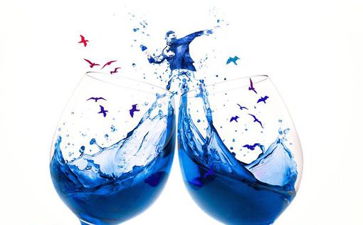 Синее вино - настоящий хит из Испании