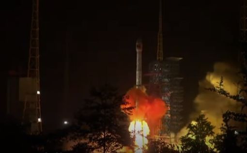 Китай вывел новый спутник на орбиту: видео
