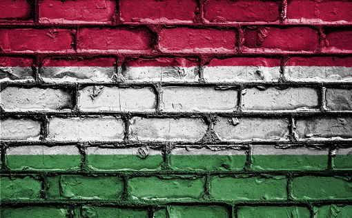 Венгрия "вернула" Крым Украине и призвала к "скорейшему миру"