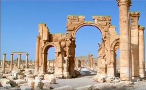 ISIS взорвали "неверных" вместе с памятником в Пальмире