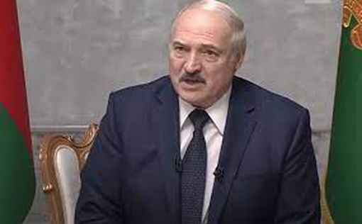 Лукашенко: я под Путина не ложился