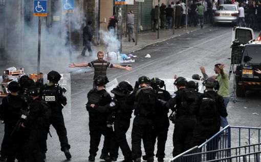 Беспорядки на Храмовой горе: трое полицейских ранены