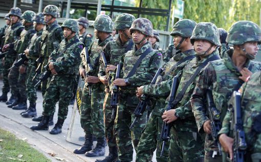 Армия Таиланда взяла под контроль правительство