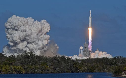 Первый космический турист: SpaceX запустила миссию Ax-2