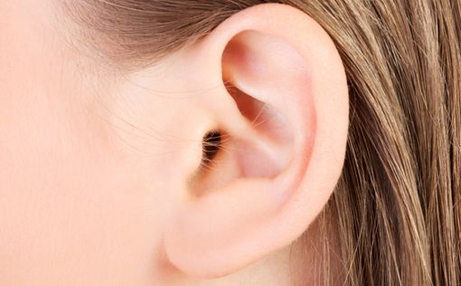 Медики: уши чистить нельзя