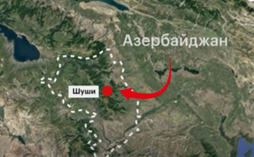 Макрона проинформировали о действиях РФ в Карабахе