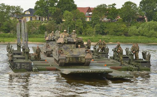 США перебрасывают в Болгарию тяжелое вооружение